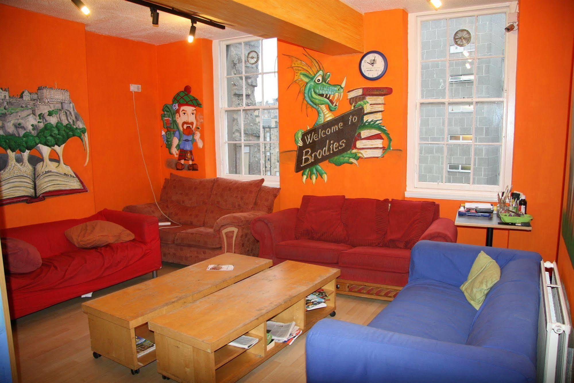 Brodies Hostels Édimbourg Extérieur photo